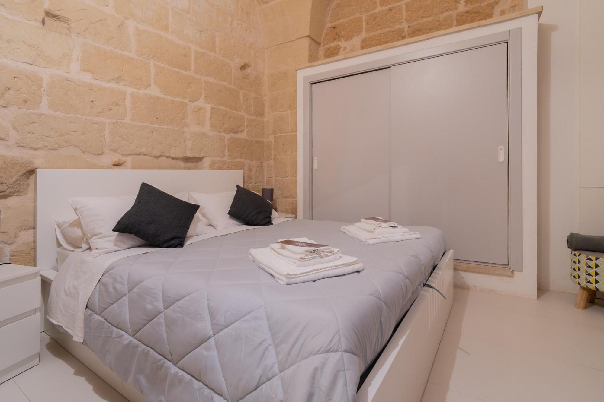 Dimora Barocca Apartment Irene Lecce Exteriör bild